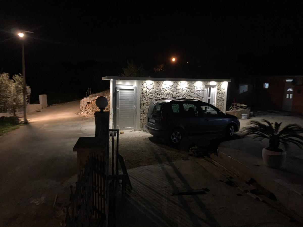 Holiday Home Cerim Трогир Экстерьер фото