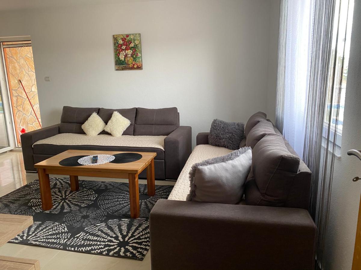 Holiday Home Cerim Трогир Экстерьер фото
